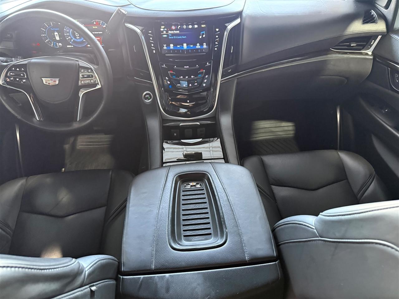 Cadillac Escalade Platinum 4WD 2020