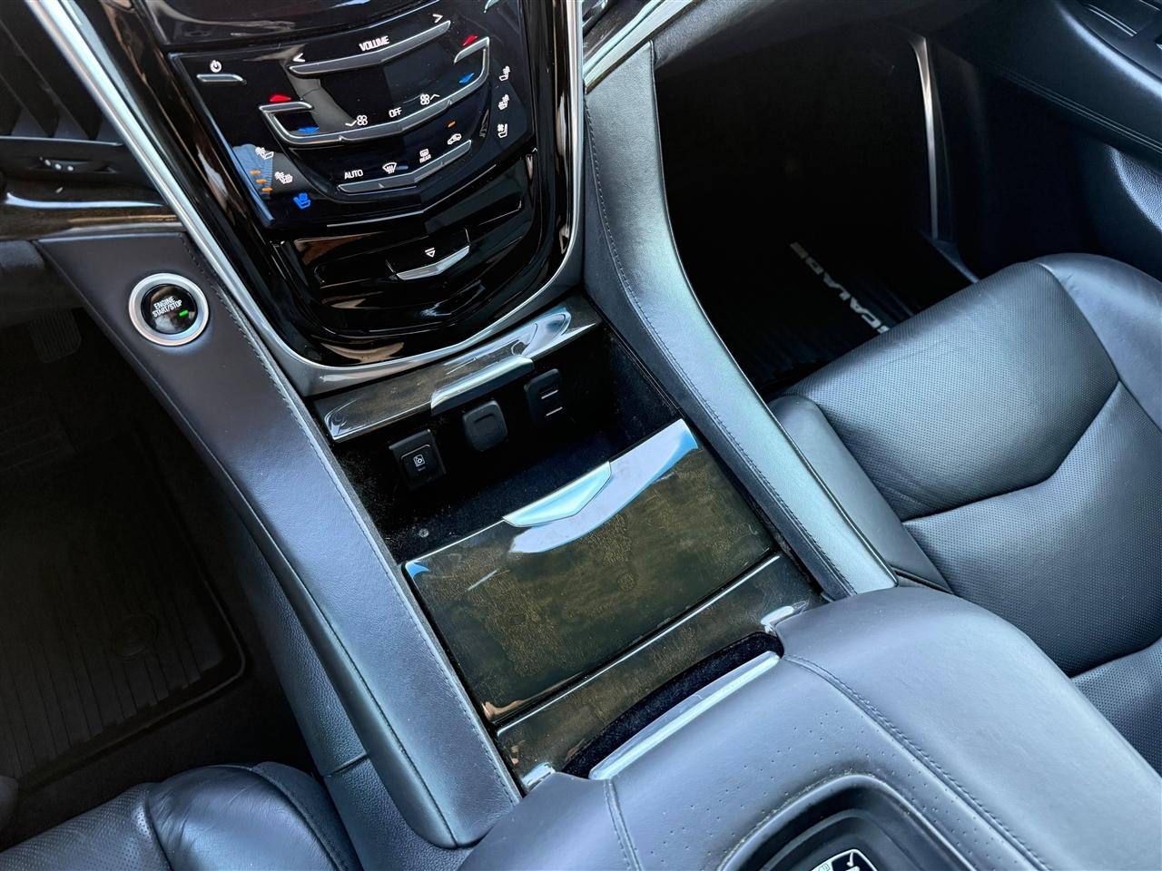 Cadillac Escalade Platinum 4WD 2020