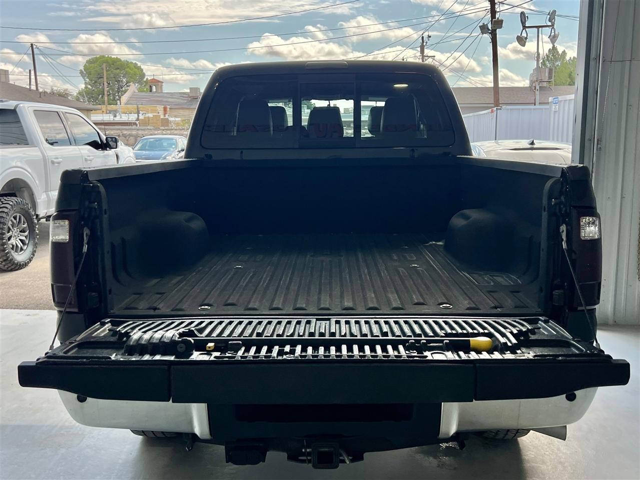 Ford F-250 SD Lariat Crew Cab 4WD 2015