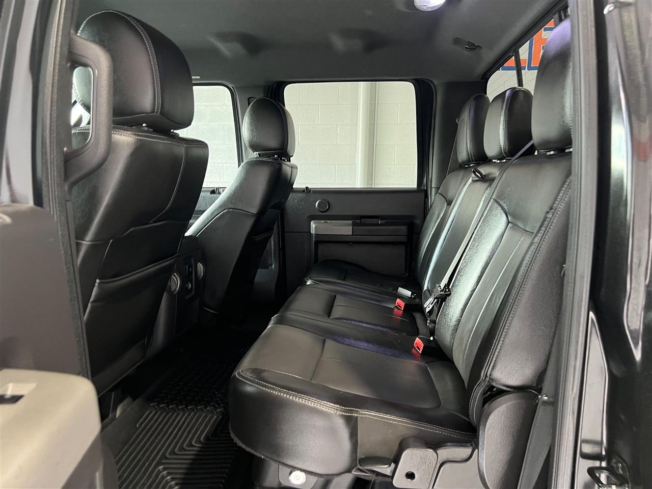 Ford F-250 SD Lariat Crew Cab 4WD 2015