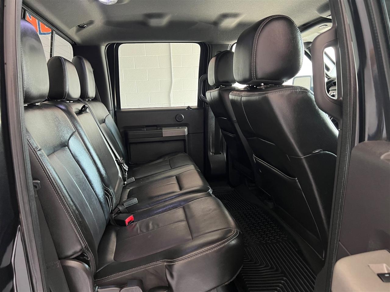 Ford F-250 SD Lariat Crew Cab 4WD 2015