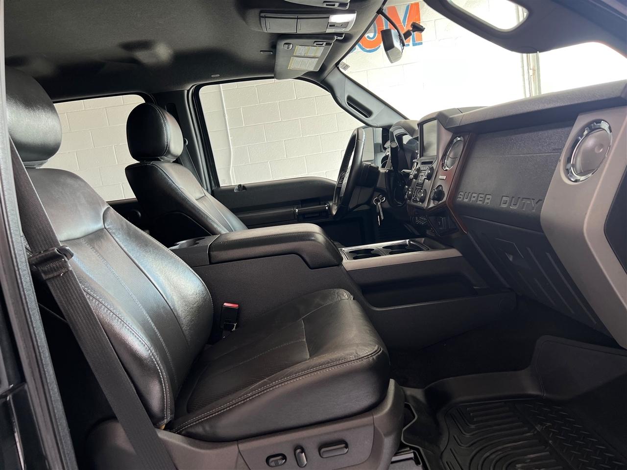 Ford F-250 SD Lariat Crew Cab 4WD 2015