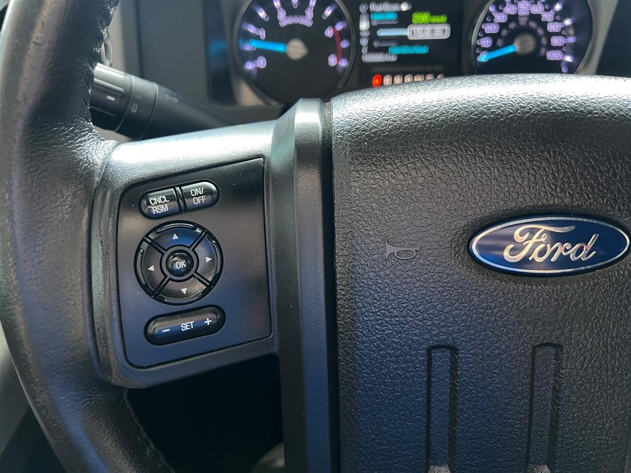 Ford F-250 SD Lariat Crew Cab 4WD 2015
