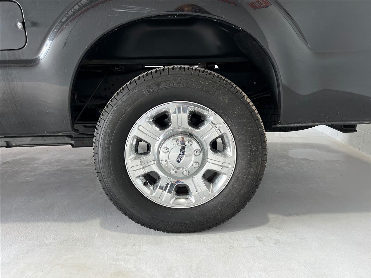 Ford F-250 SD Lariat Crew Cab 4WD 2015