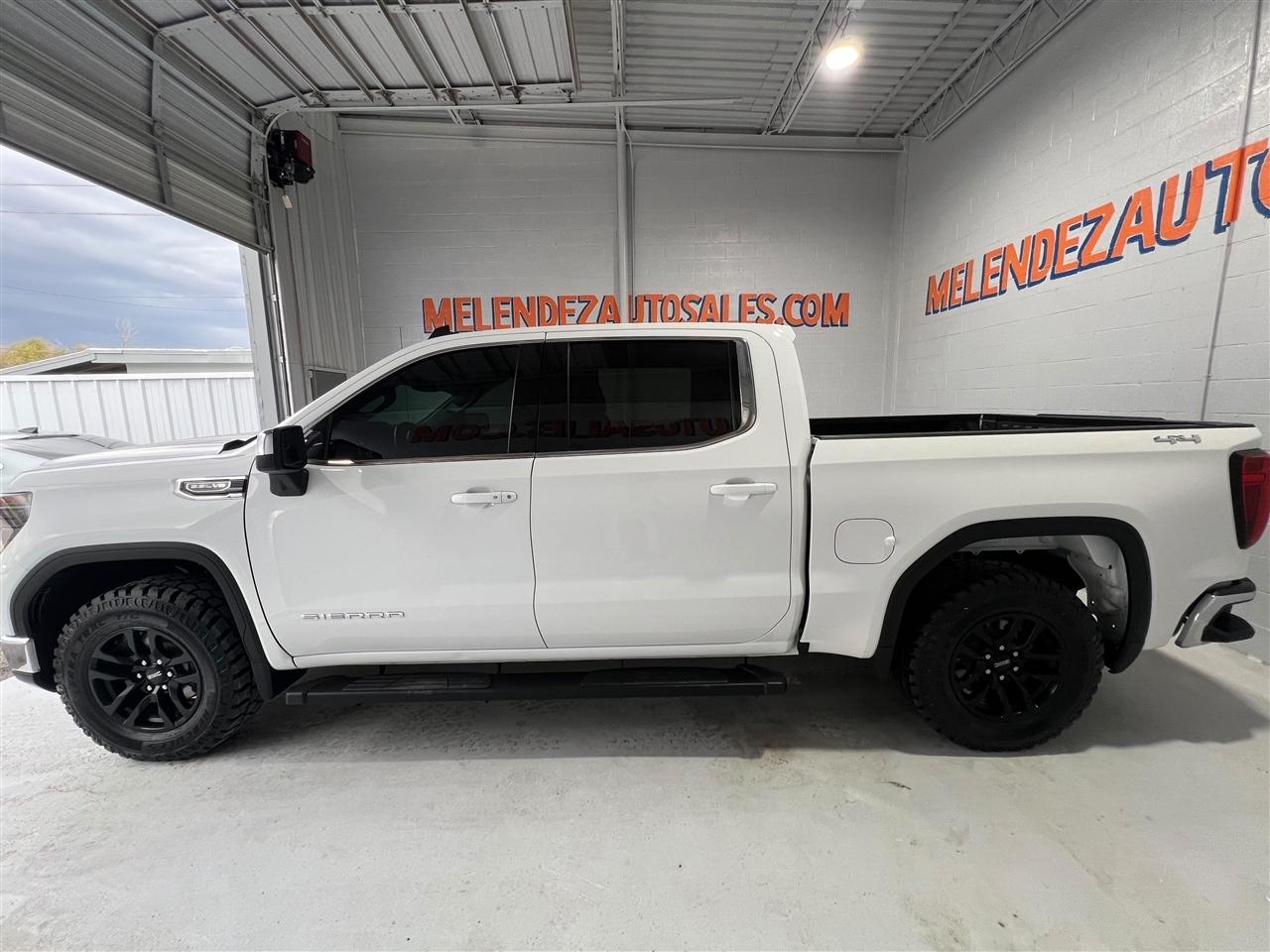 GMC Sierra 1500 SLE Crew Cab 4WD 2023