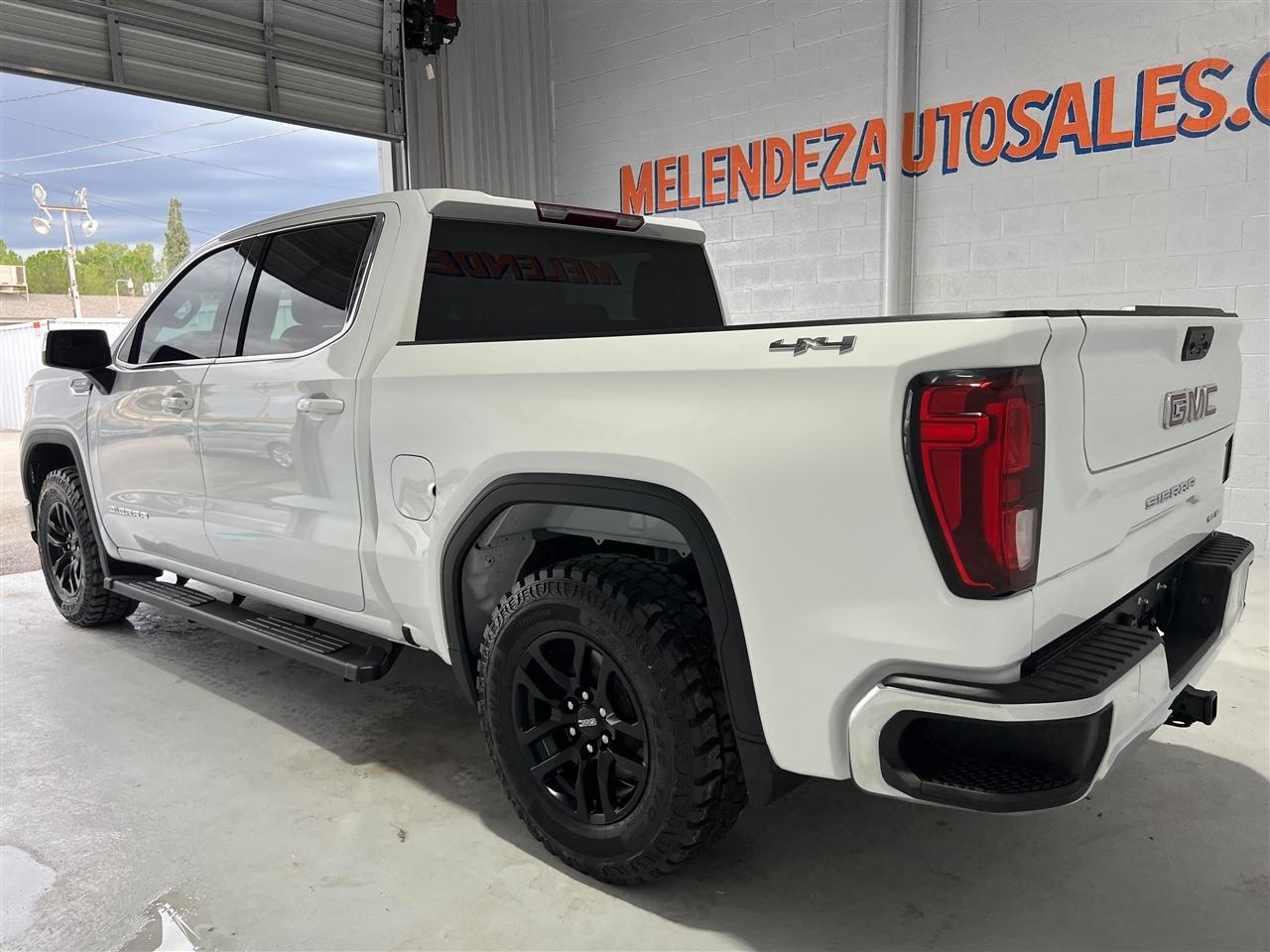 GMC Sierra 1500 SLE Crew Cab 4WD 2023
