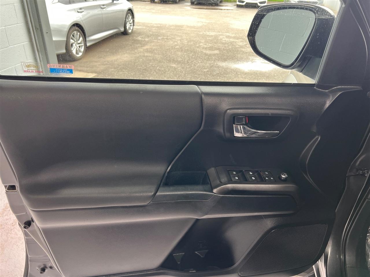 Toyota Tacoma SR5 Double Cab Long Bed V6 6AT 4WD 2018