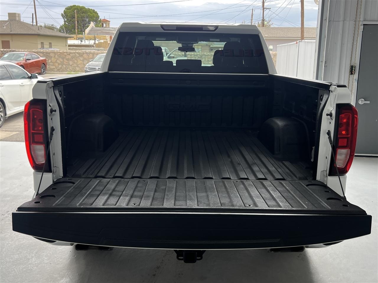 GMC Sierra 1500 SLE Crew Cab 4WD 2023