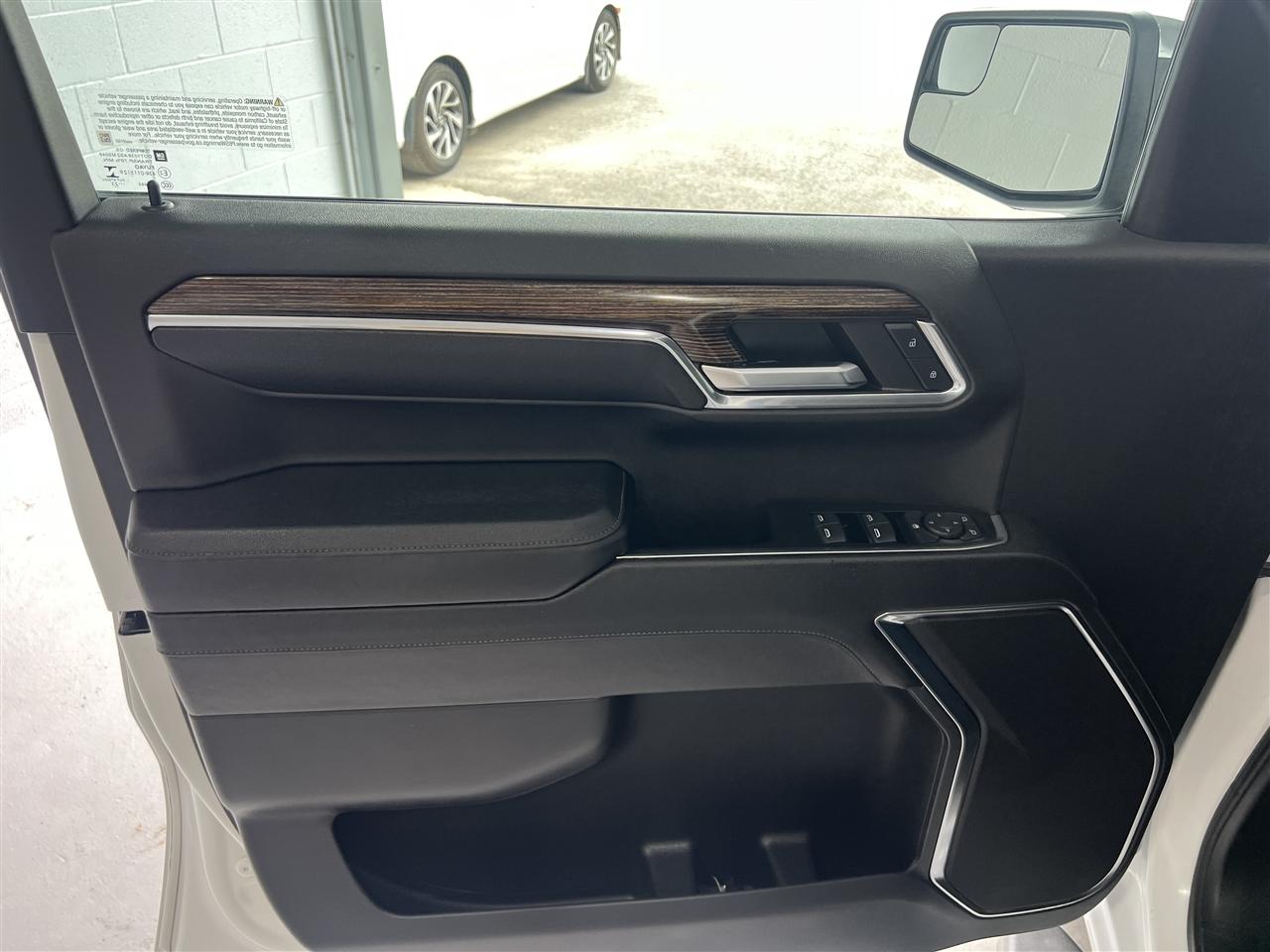 GMC Sierra 1500 SLE Crew Cab 4WD 2023