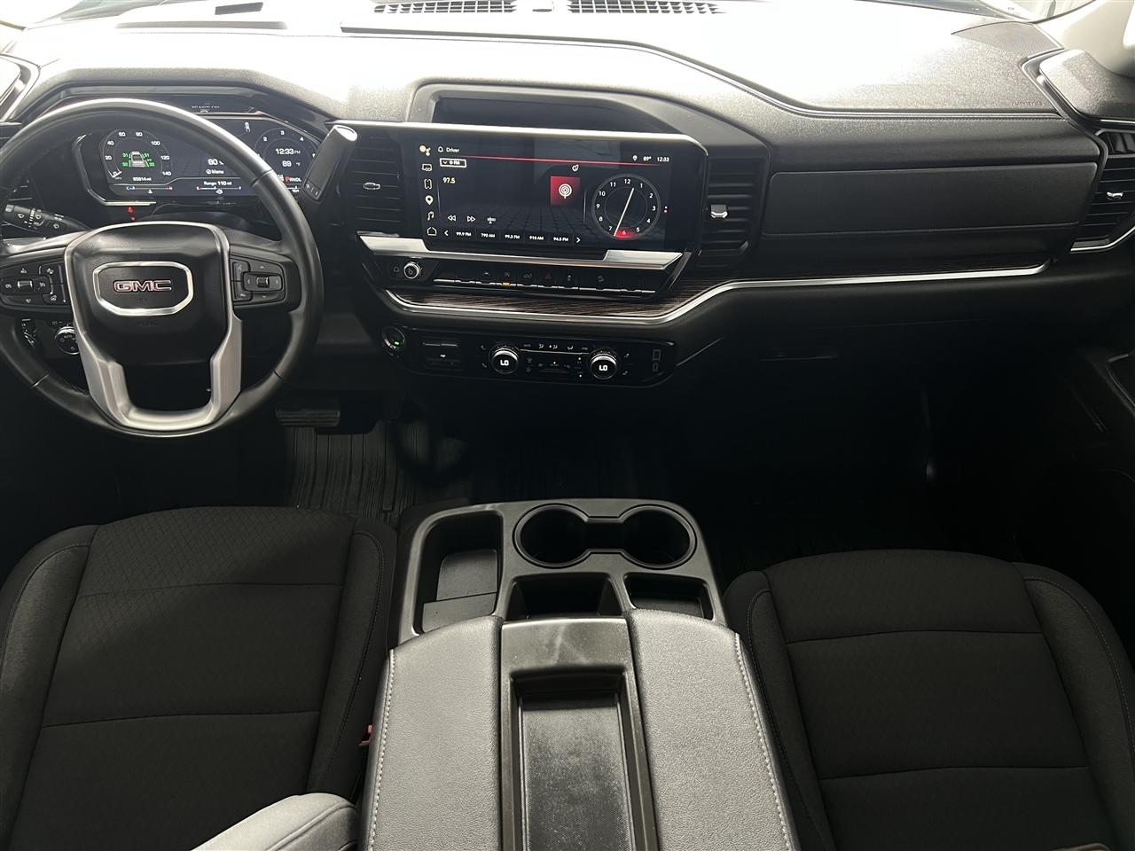 GMC Sierra 1500 SLE Crew Cab 4WD 2023