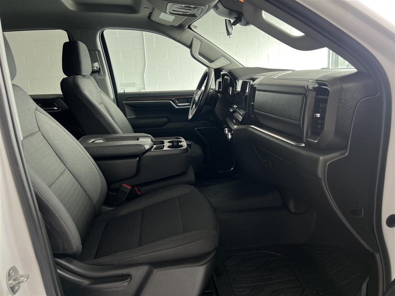 GMC Sierra 1500 SLE Crew Cab 4WD 2023