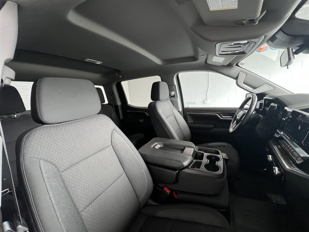 GMC Sierra 1500 SLE Crew Cab 4WD 2023