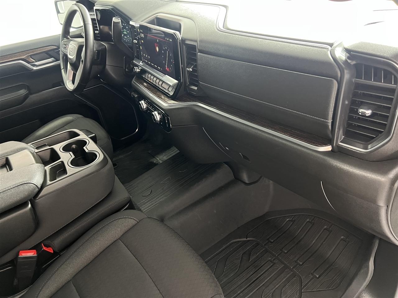 GMC Sierra 1500 SLE Crew Cab 4WD 2023