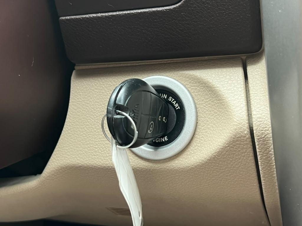 RAM 1500 SLT Crew Cab SWB 4WD 2018