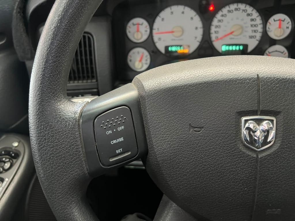 Dodge Ram 1500 SLT Quad Cab Long Bed 4WD 2005