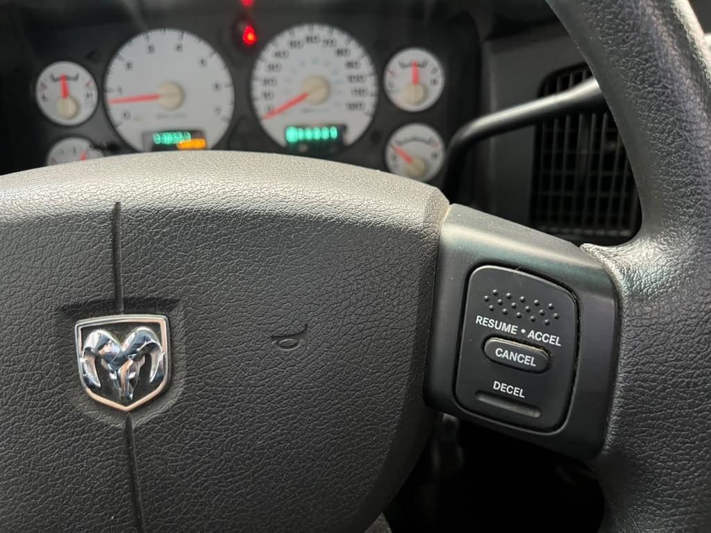 Dodge Ram 1500 SLT Quad Cab Long Bed 4WD 2005