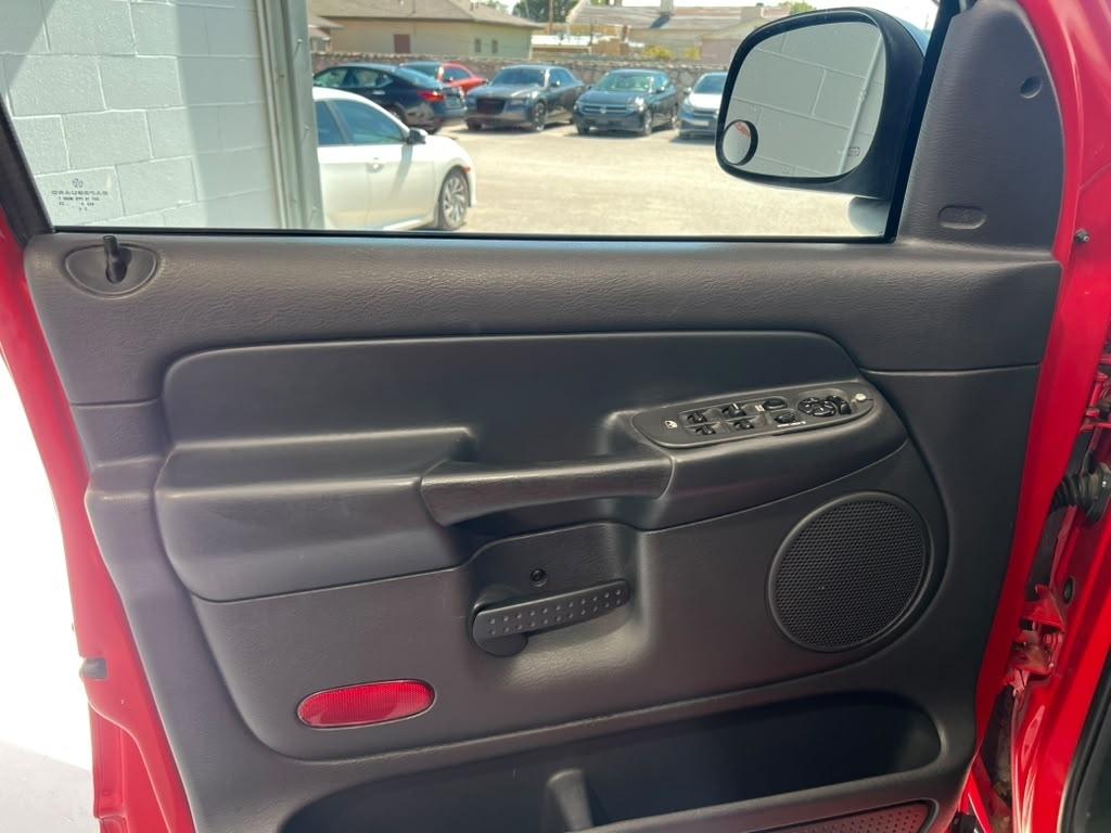 Dodge Ram 1500 SLT Quad Cab Long Bed 4WD 2005