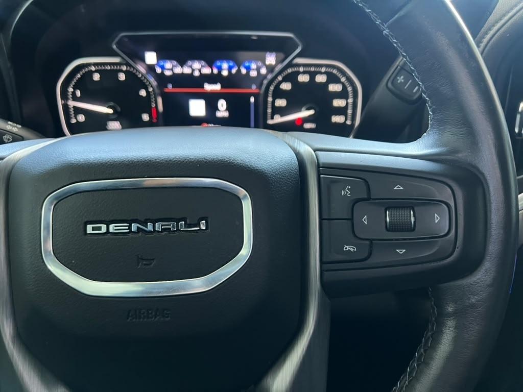 GMC Sierra 2500HD Denali Crew Cab 4WD SB 2022