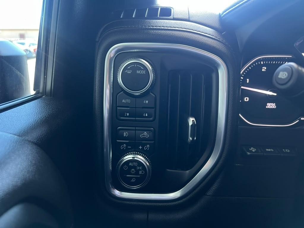 GMC Sierra 2500HD Denali Crew Cab 4WD SB 2022