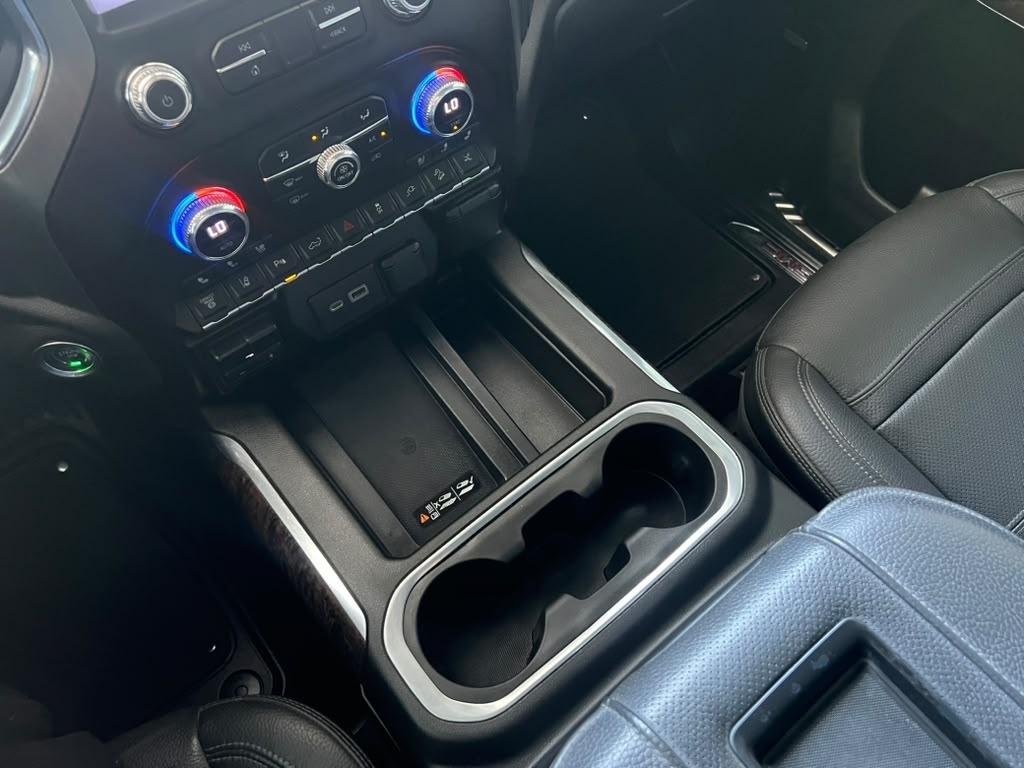 GMC Sierra 2500HD Denali Crew Cab 4WD SB 2022