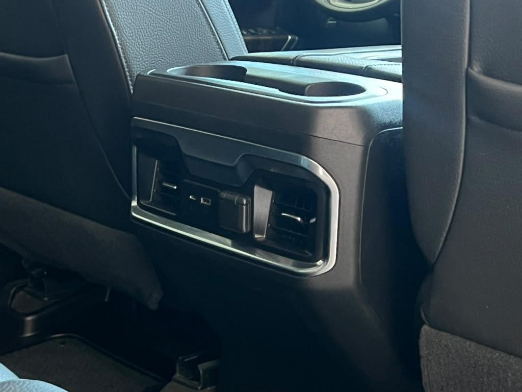 GMC Sierra 2500HD Denali Crew Cab 4WD SB 2022
