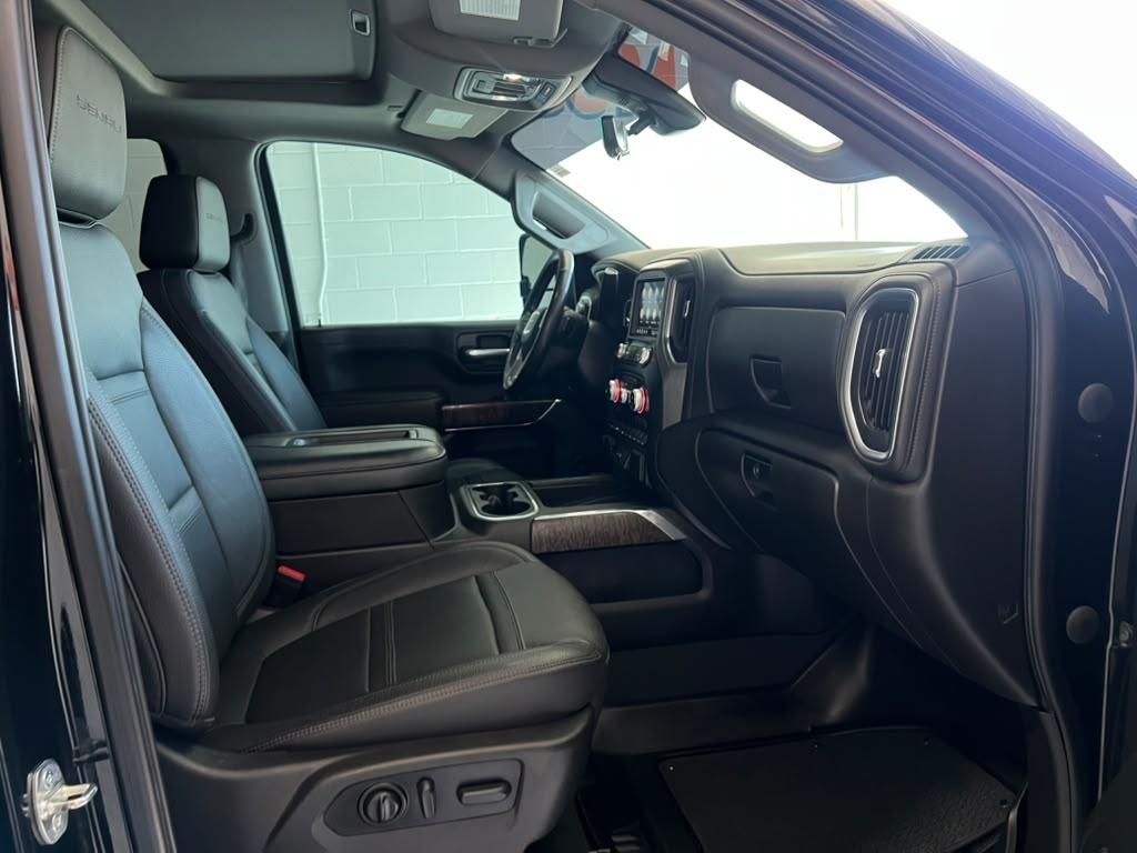 GMC Sierra 2500HD Denali Crew Cab 4WD SB 2022
