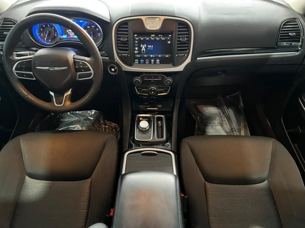 Chrysler 300 Touring 2023