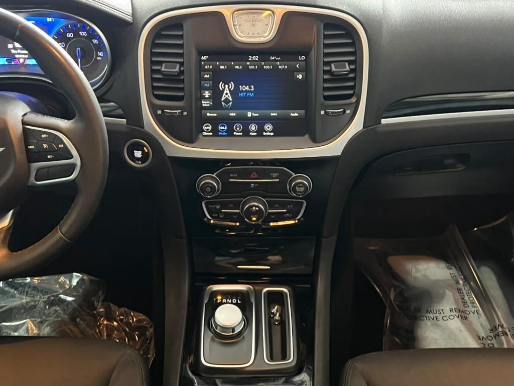 Chrysler 300 Touring 2023