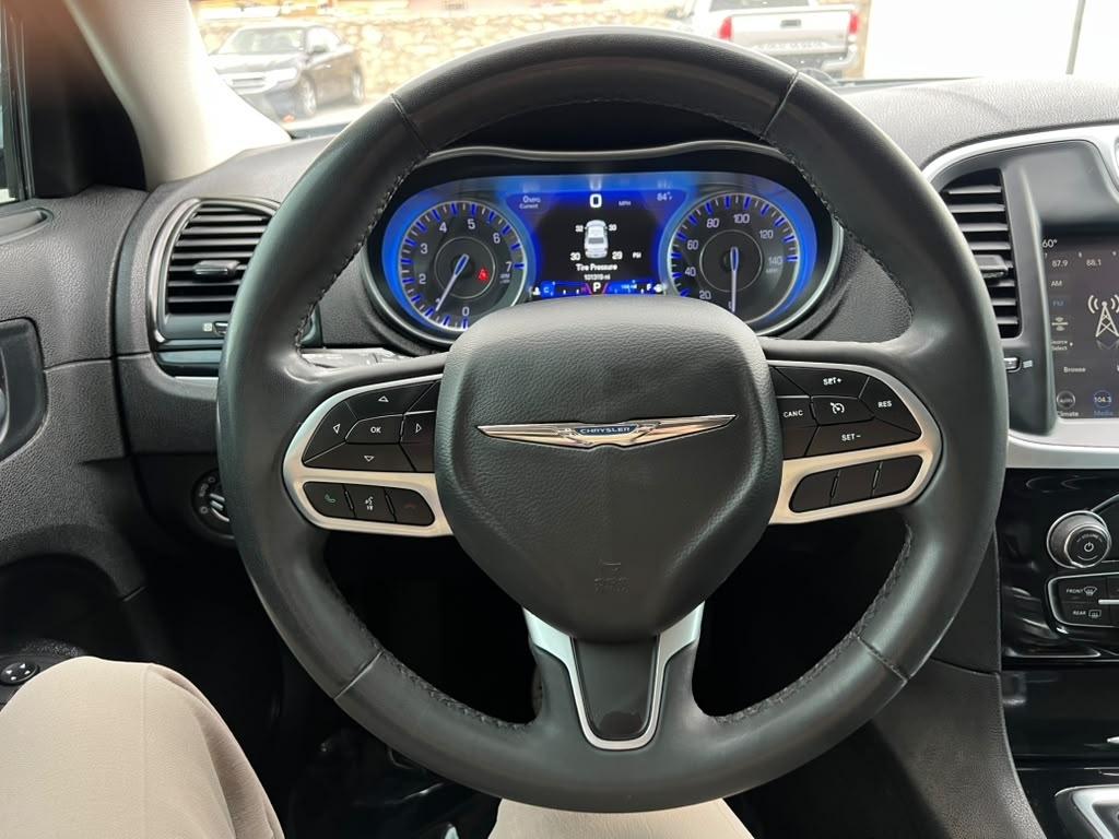 Chrysler 300 Touring 2023