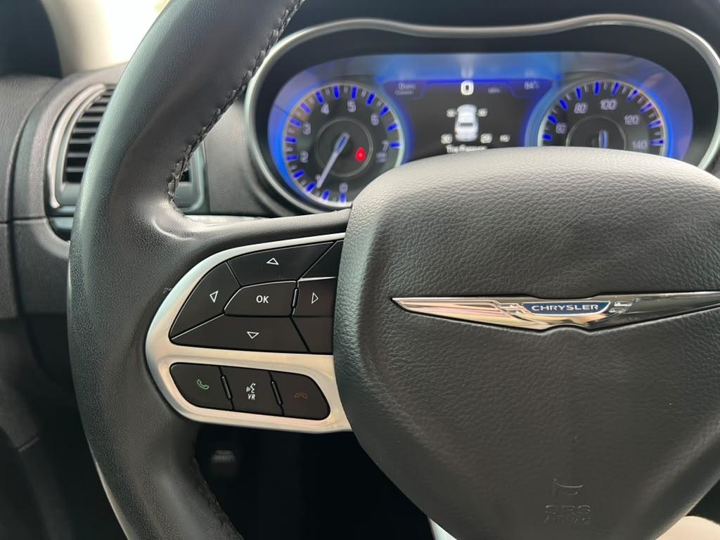 Chrysler 300 Touring 2023