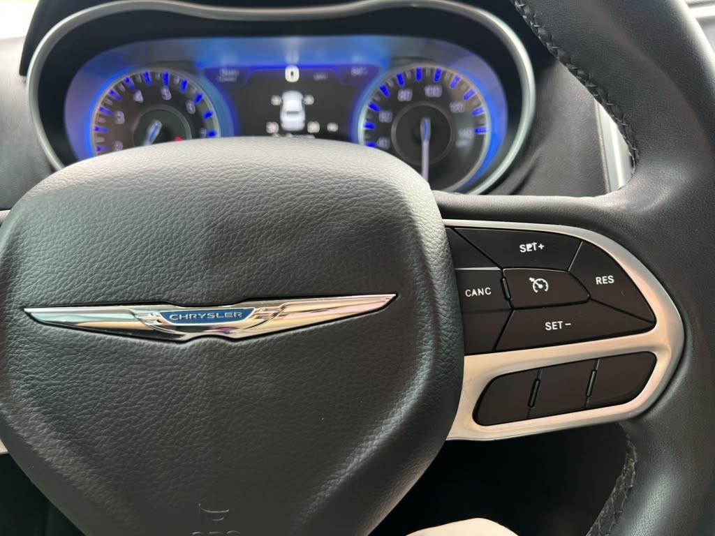 Chrysler 300 Touring 2023