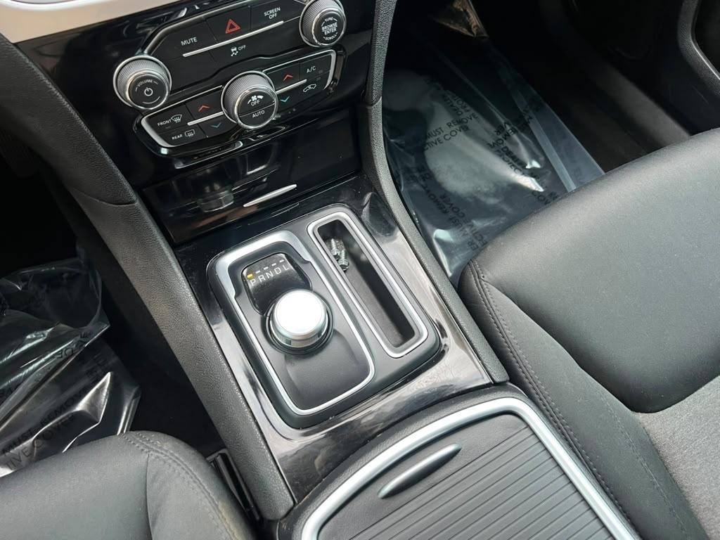 Chrysler 300 Touring 2023