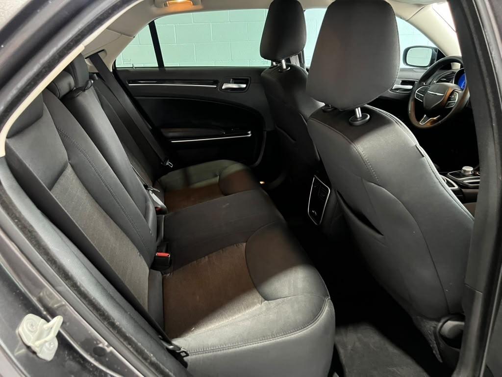 Chrysler 300 Touring 2023