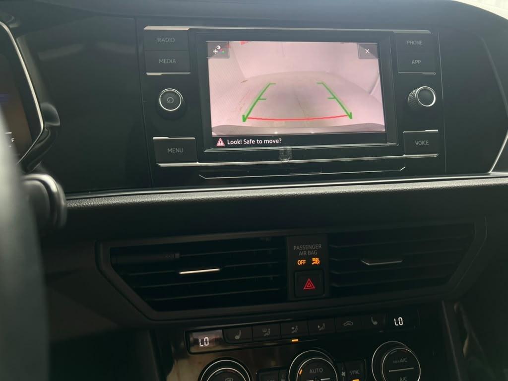 Volkswagen Jetta SE 2023