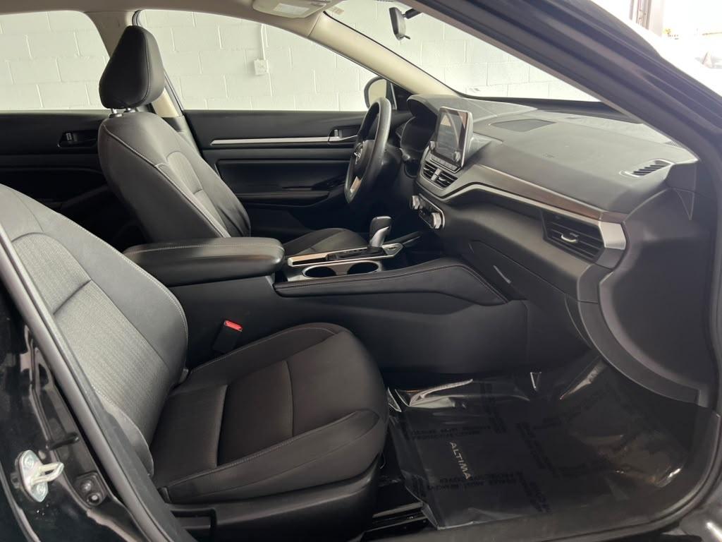 Nissan Altima 2.5 SV 2023
