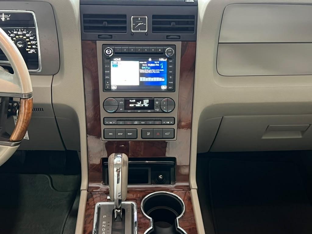 Lincoln Navigator 2WD 2013
