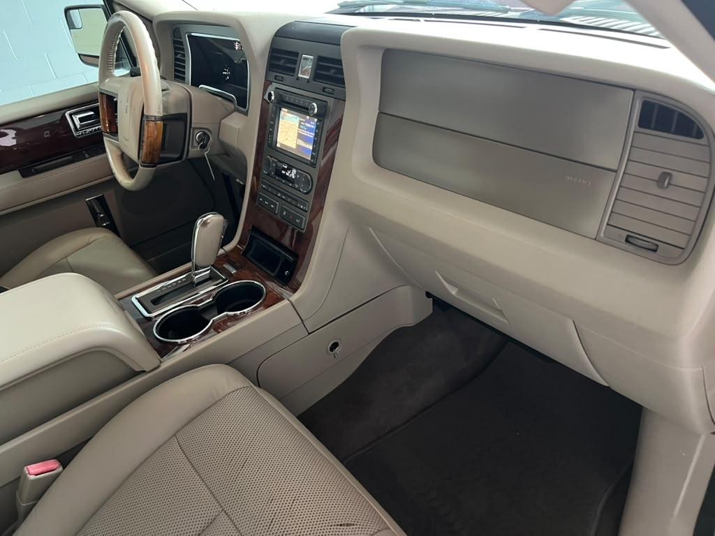 Lincoln Navigator 2WD 2013