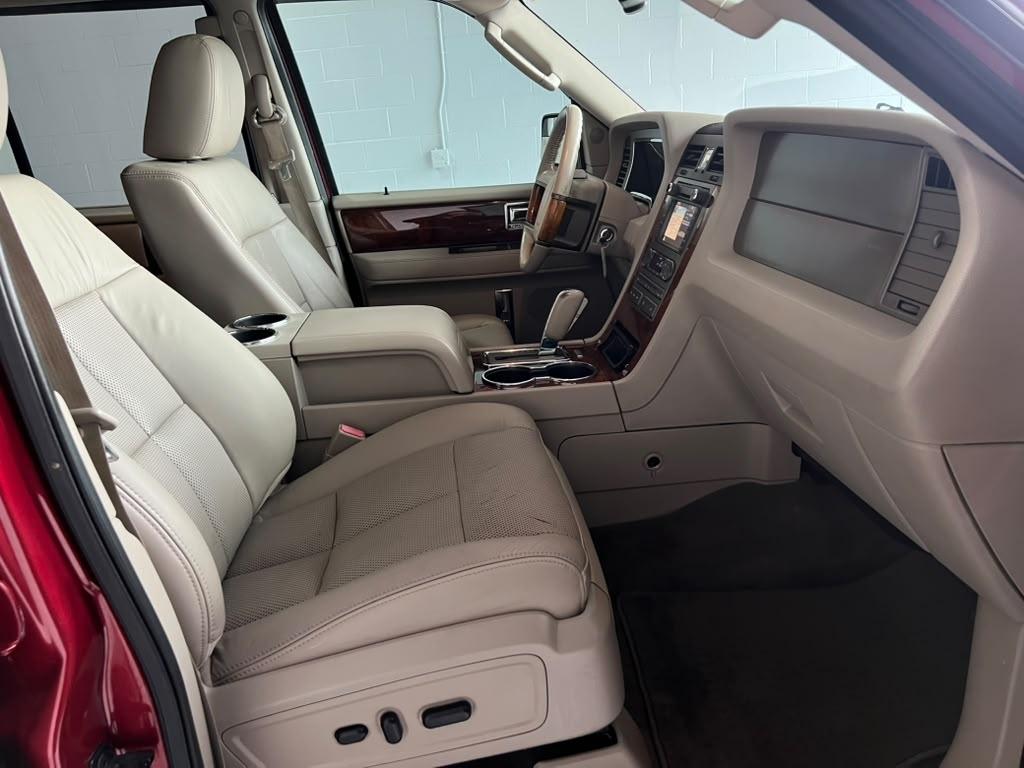 Lincoln Navigator 2WD 2013