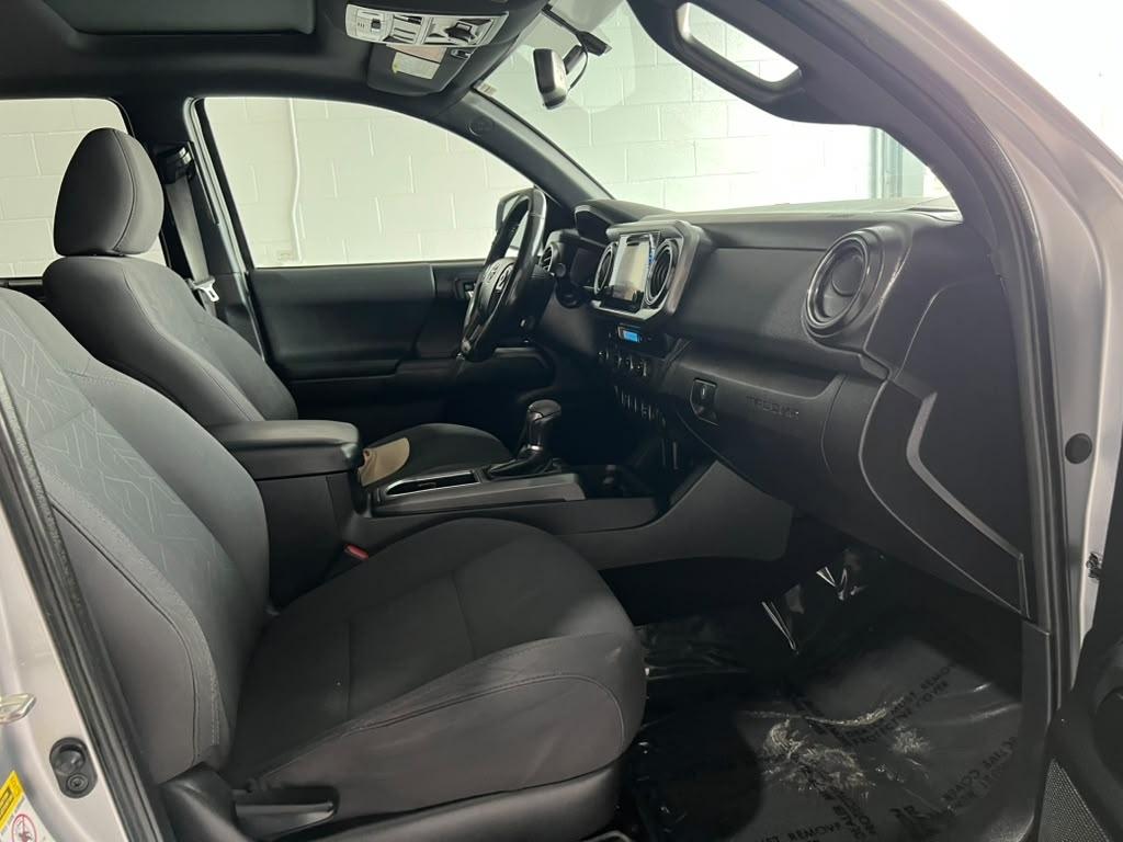 Toyota Tacoma SR5 Double Cab Long Bed V6 6AT 4WD 2017