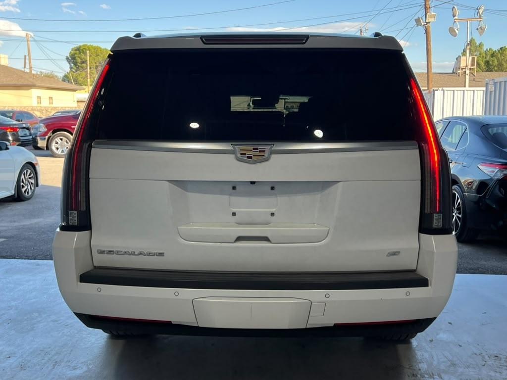 Cadillac Escalade ESV Platinum 4WD 2016