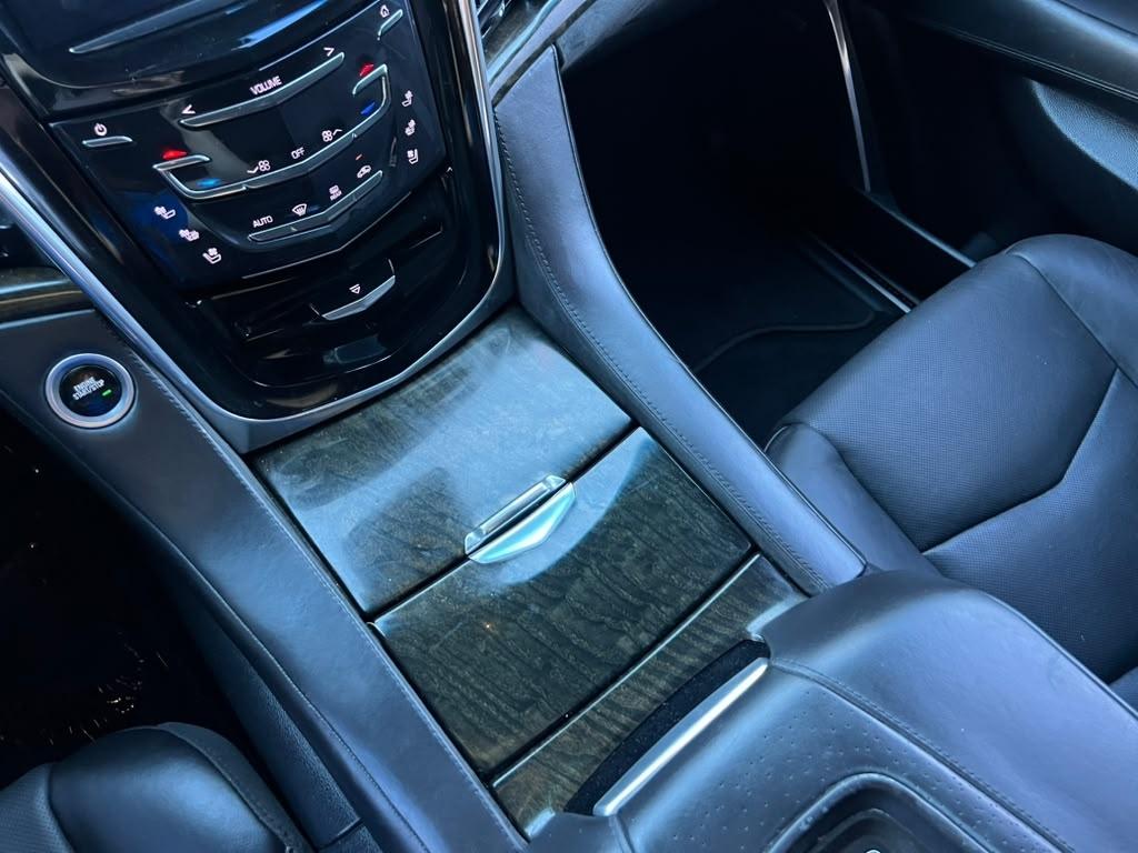 Cadillac Escalade ESV Platinum 4WD 2016