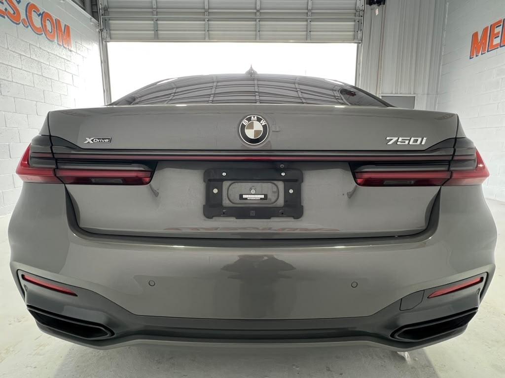 BMW 7-Series 750i xDrive 2022