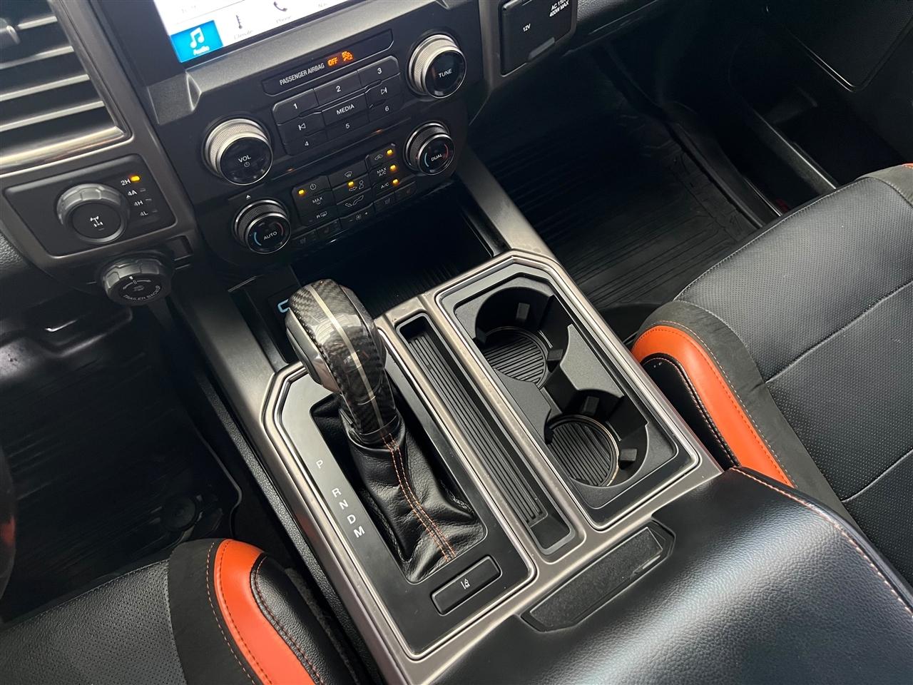 Ford F-150 Raptor SuperCrew 4WD 2017