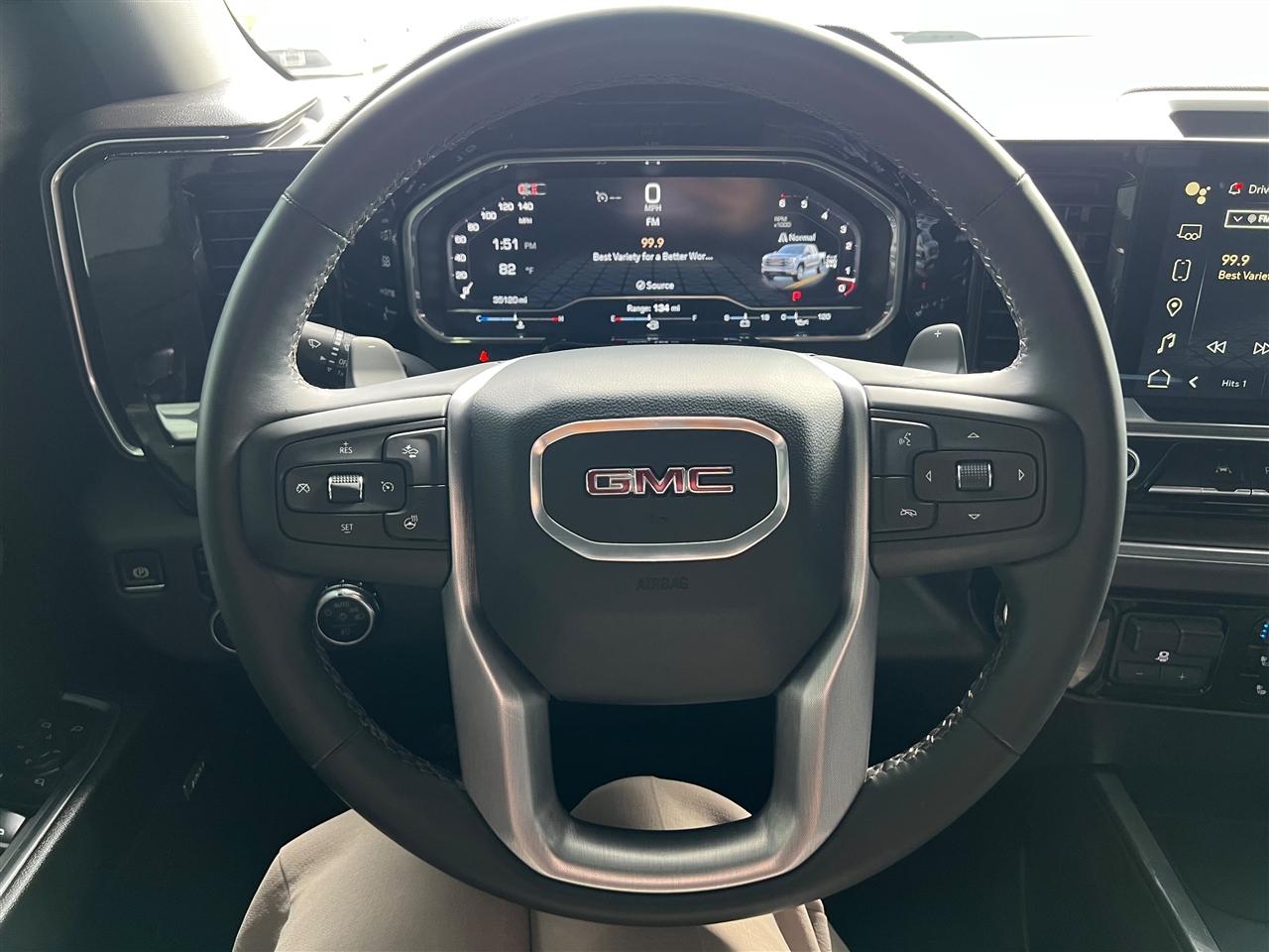 GMC Sierra 1500 SLT Crew Cab 4WD 2024