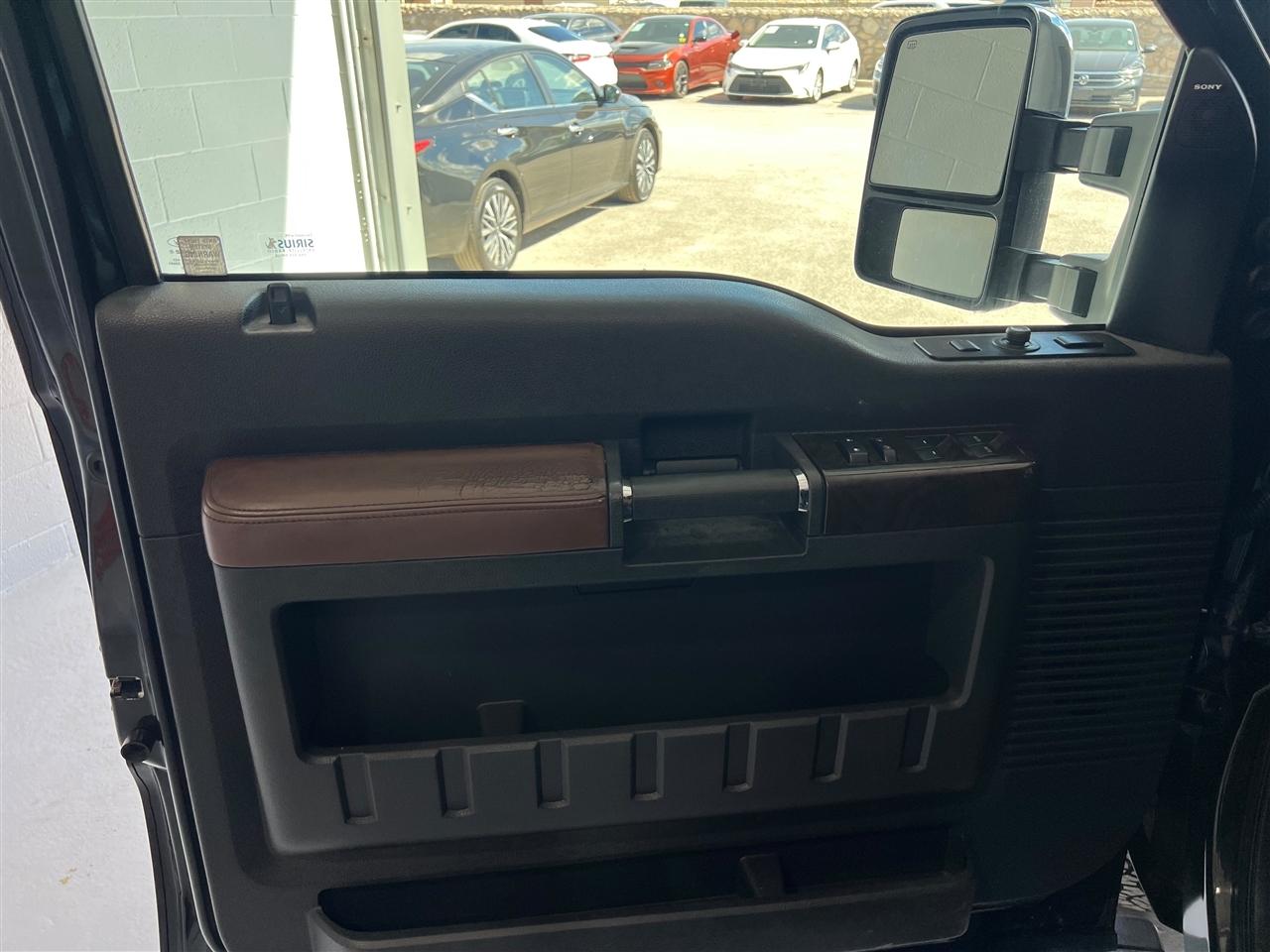 Ford F-250 SD XL Crew Cab 4WD 2015