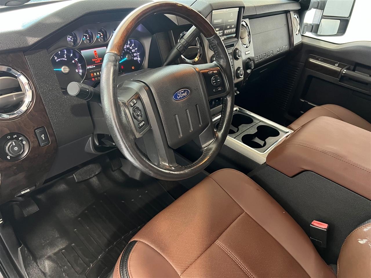 Ford F-250 SD XL Crew Cab 4WD 2015