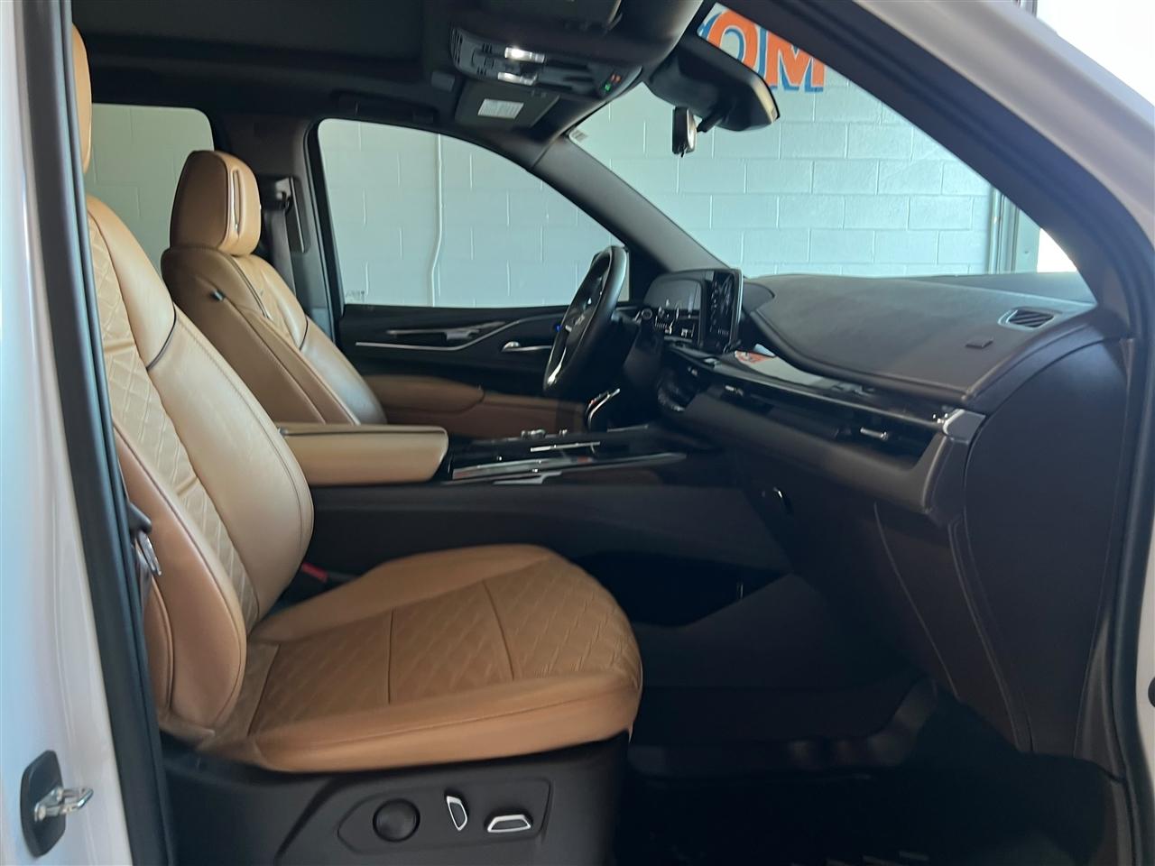 Cadillac Escalade Premium Luxury AWD 2022