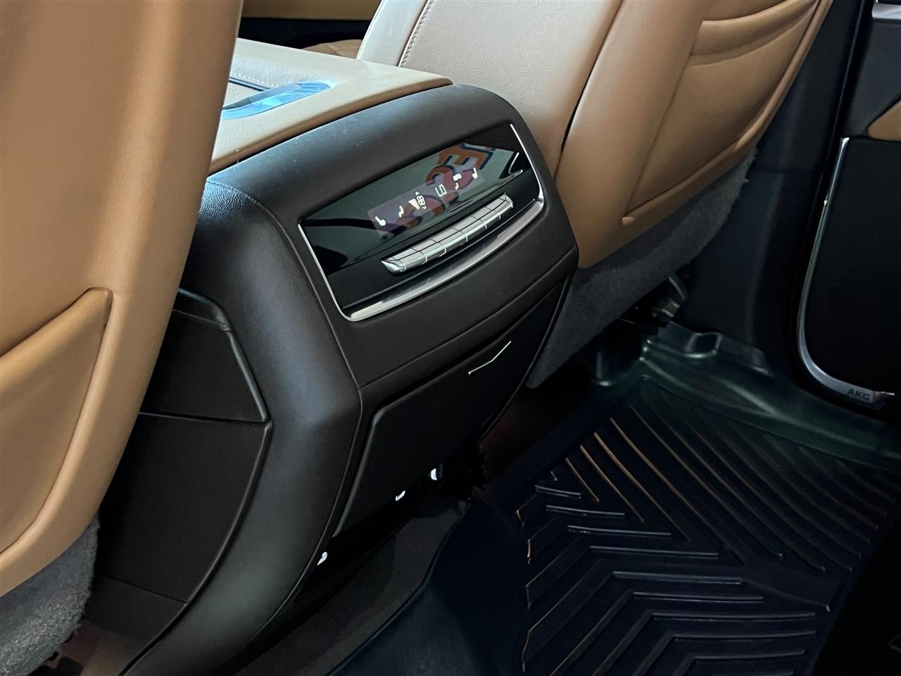 Cadillac Escalade Premium Luxury AWD 2022