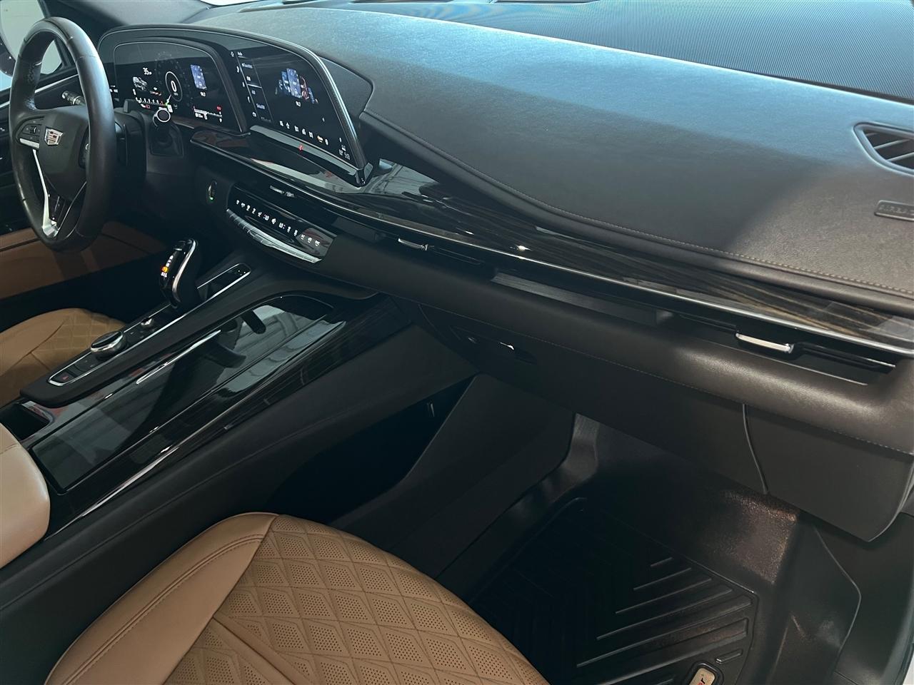 Cadillac Escalade Premium Luxury AWD 2022