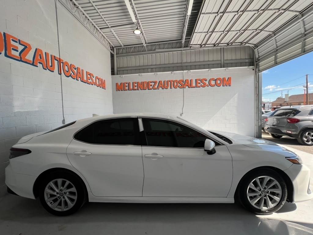 Toyota Camry LE 2021